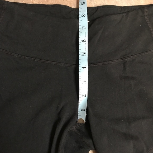 Athleta workout capris with mesh accents - Picture 8 of 9